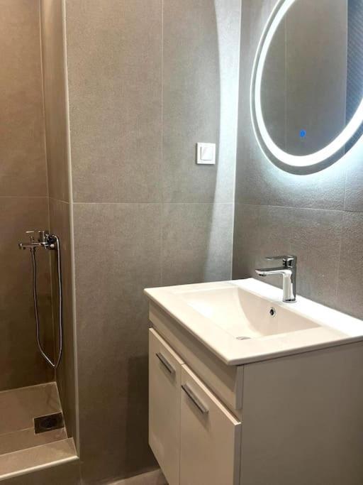 Agia Sofia Noir Apartment Солун Екстериор снимка